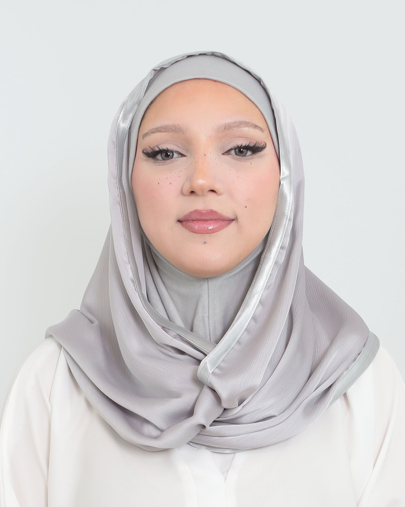 Hijab - Instant Satin - Ljusgrå