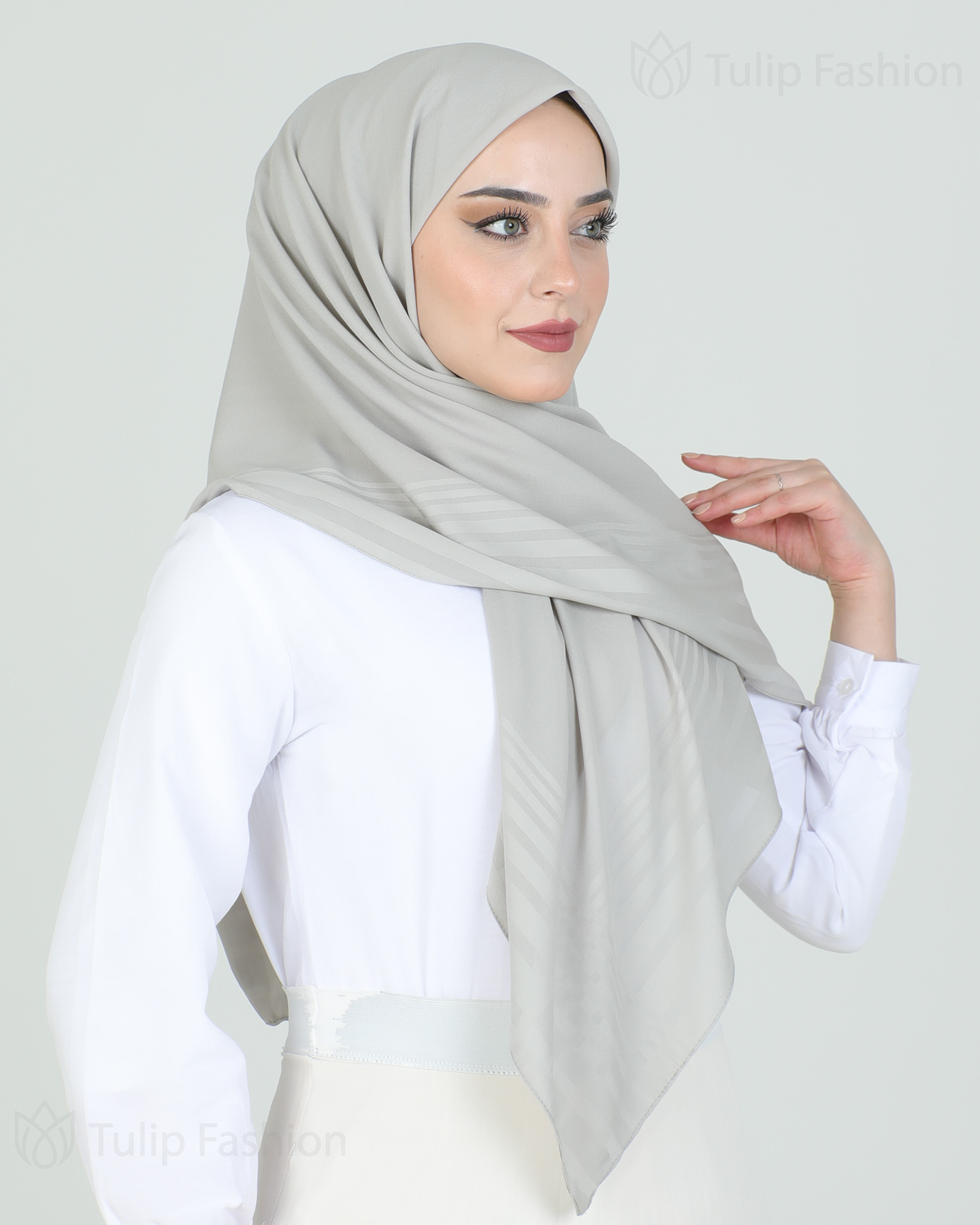 Hijab - Chiffon Stripes 120 cm - Grå