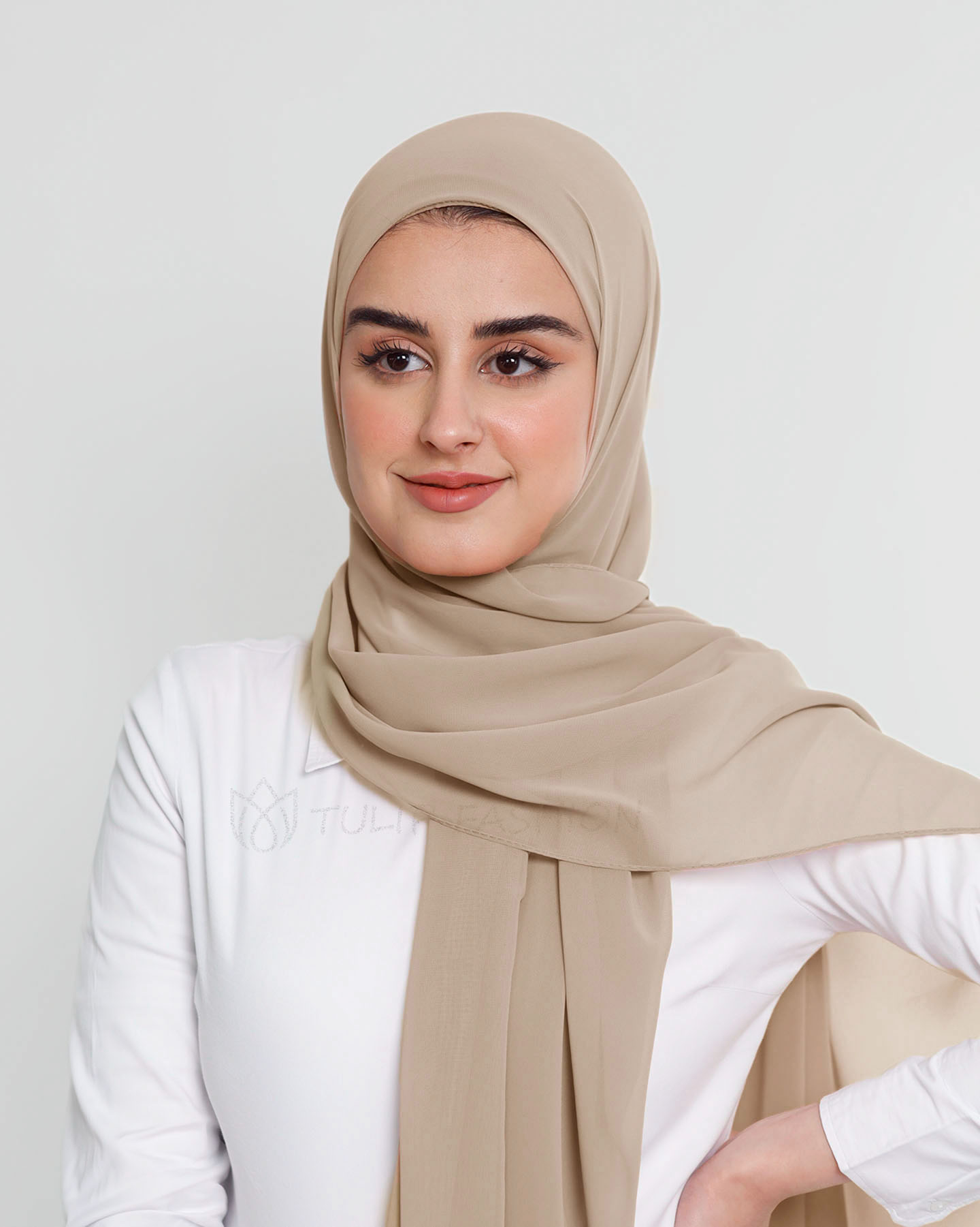 Hijab - Instant Chiffon Med Cap - Brunt socker