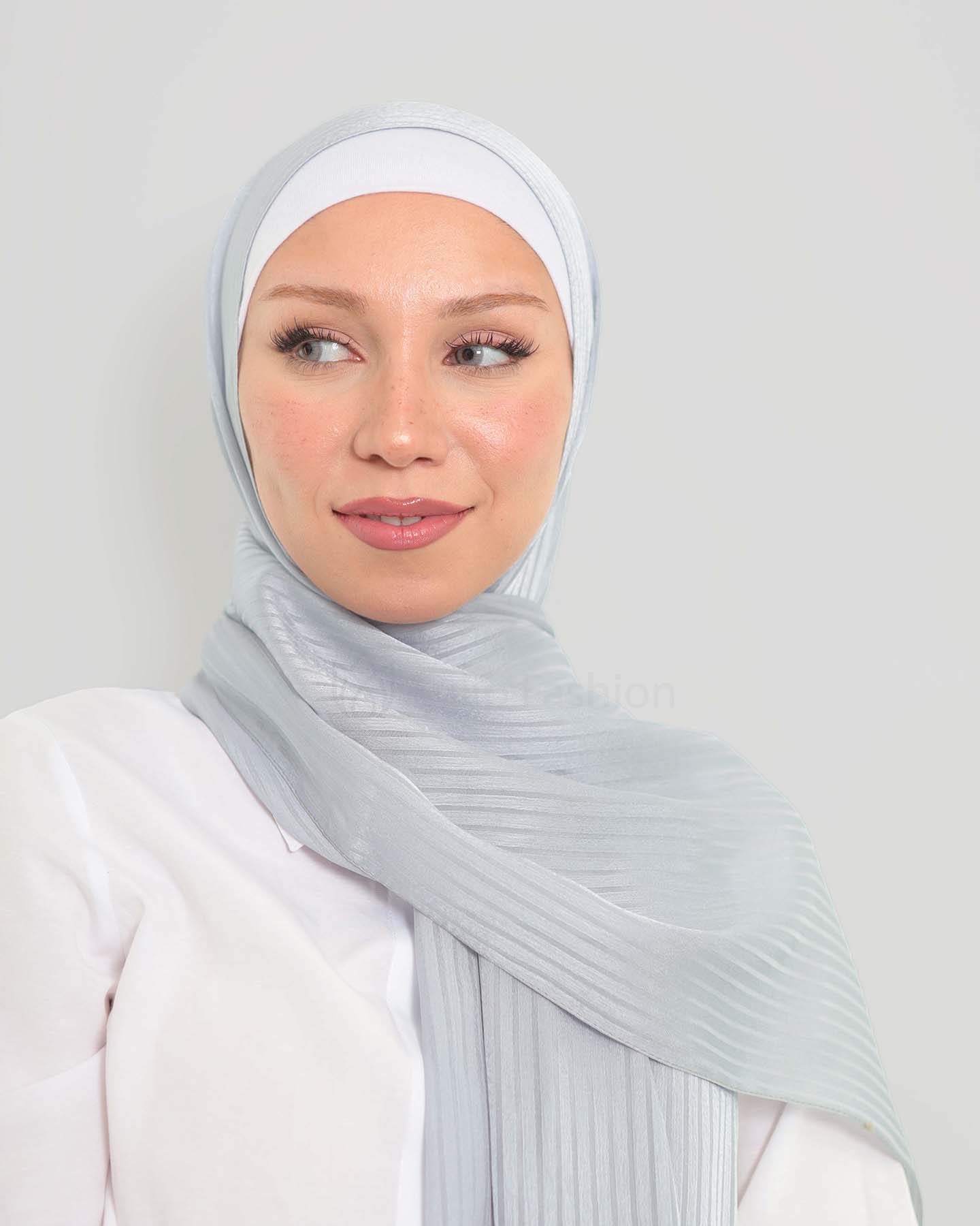 Hijab - Satin striped - Himmelsblå