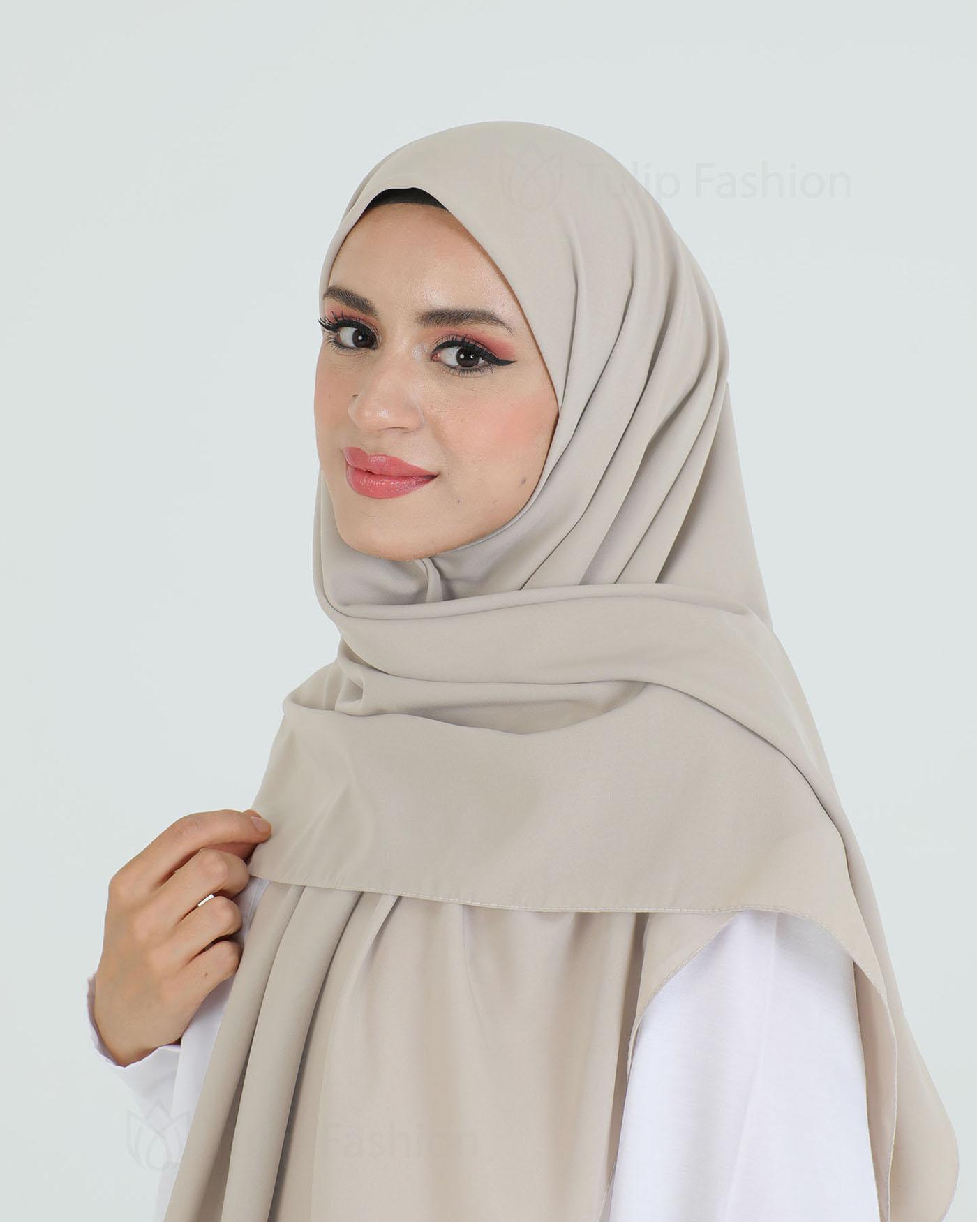 Hijab - Square Medina Lyx Chiffon 120 cm - Ljusbeige
