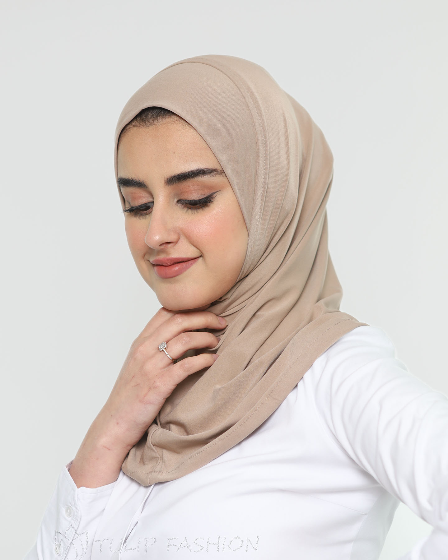 Hijab - Al Amira Lycra - En del - Beige
