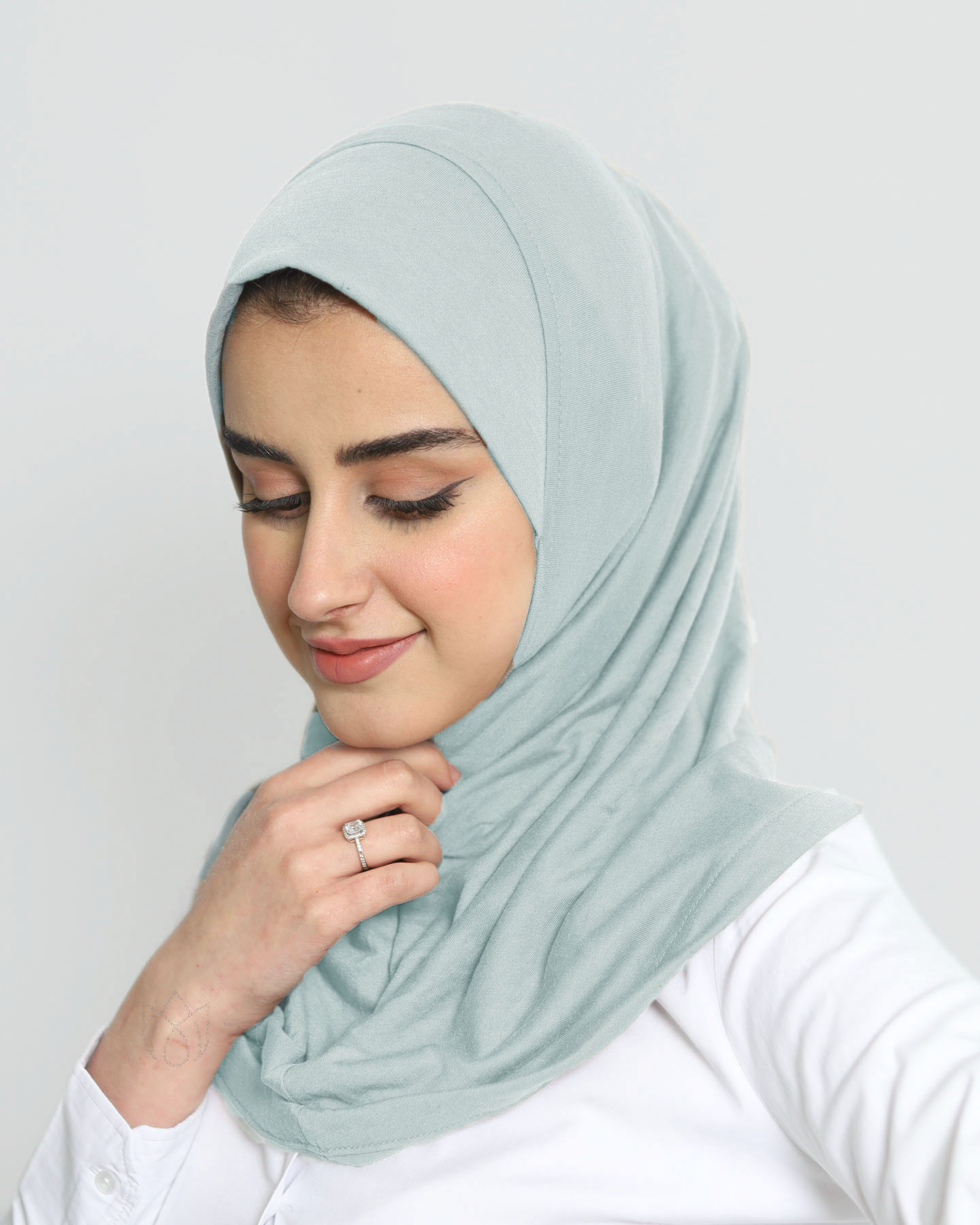 Hijab - Al Amira - En del - Ljusgrå