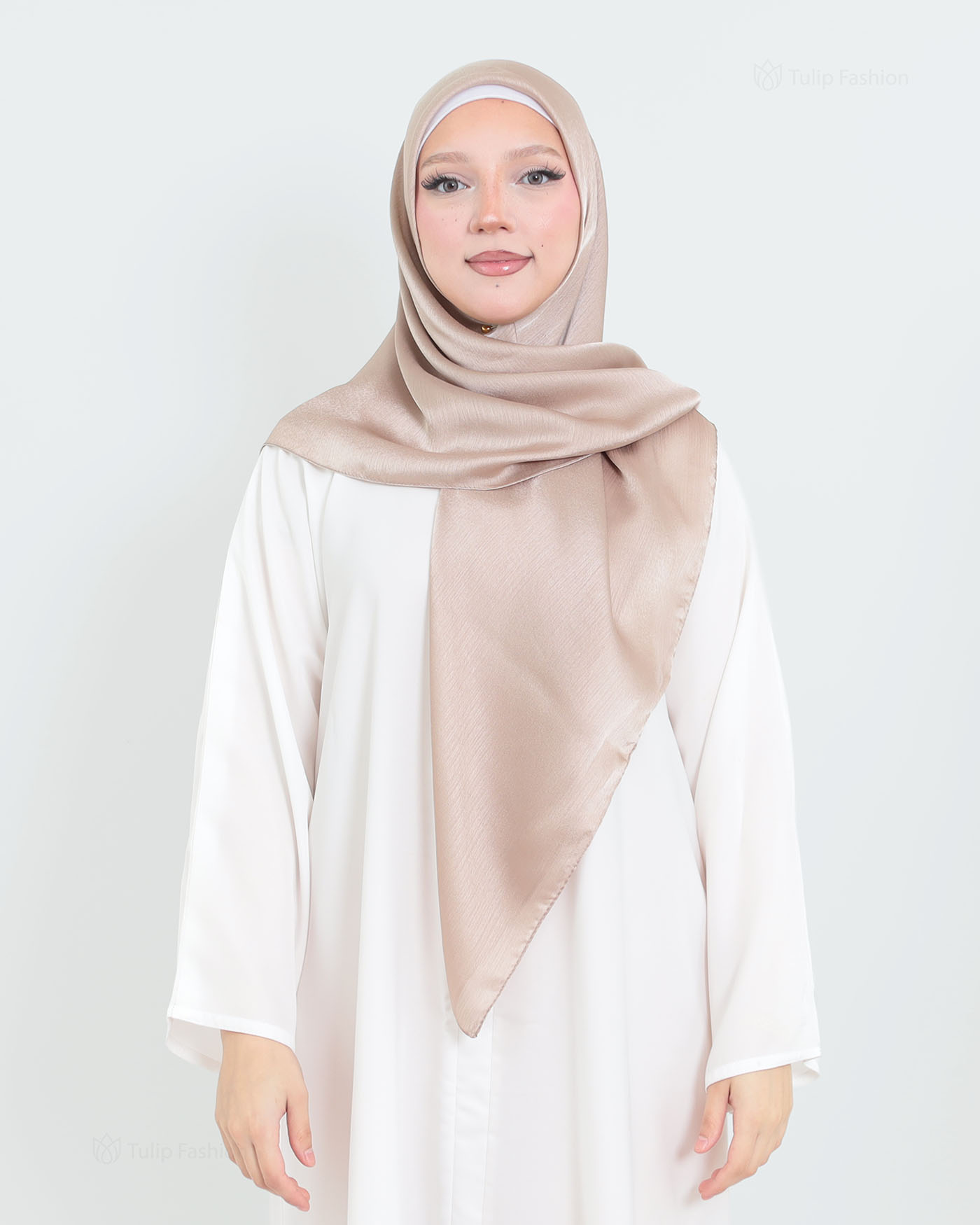 Hijab - Square metallic satin - Brunt Socker