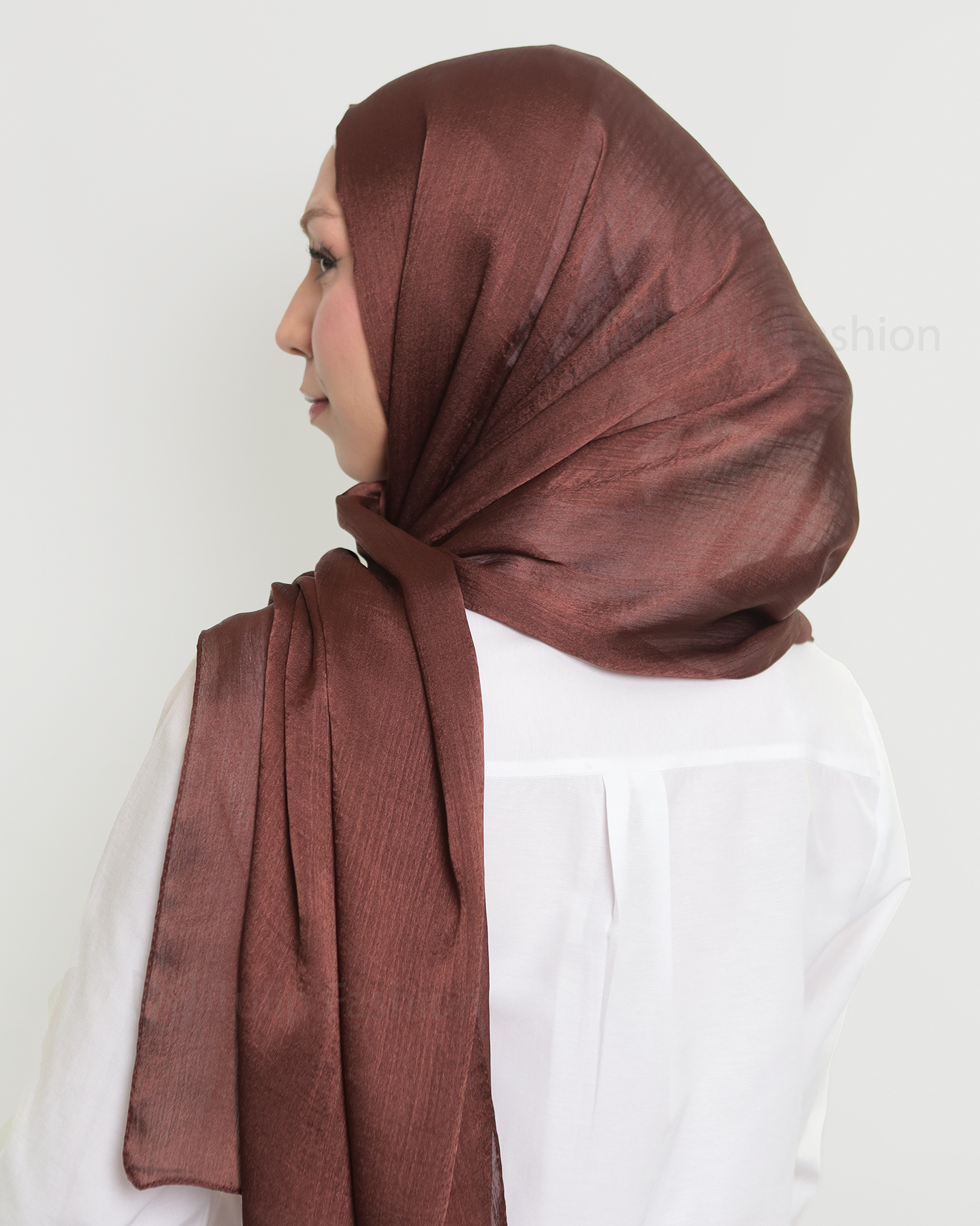 Hijab - Metallic Satin - Mörkbrun